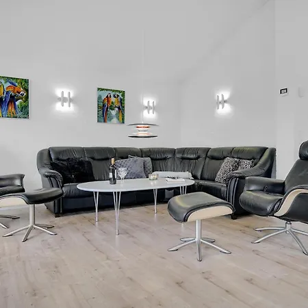 3 Bedroom Cozy In Сasa de vacaciones